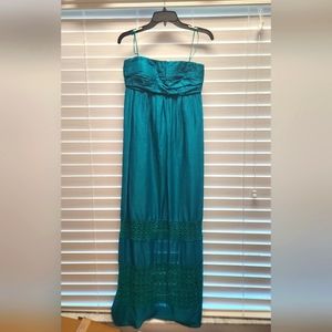 Jessica Simpson strapless dress